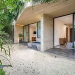 Zen & Lux - Mistiq Tulum Home